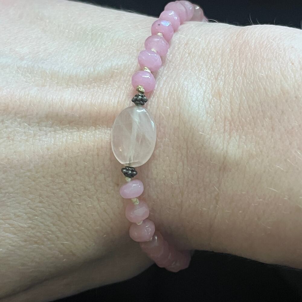 Vintage Estate Beautiful Pink Rose Quartz Genuine Stone Bracelet